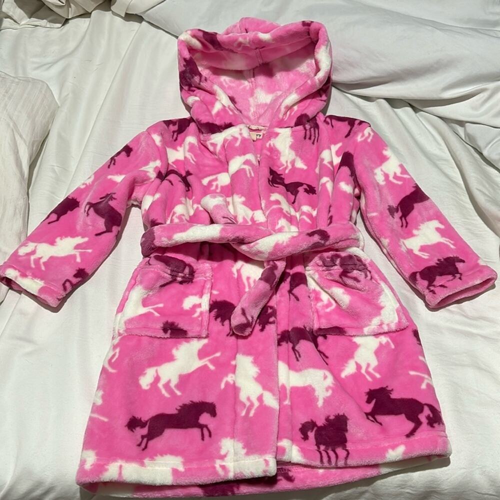 Hatley 4/5 hooded thick pink robe horse print white burgundy pockets euc